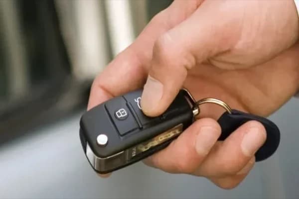 Autosleutel bijmaken en programmeren in Utrecht en Midden-Nederland - klaar terwijl u wacht op locatie