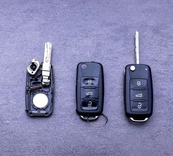 Autosleutel behuizing vervangen en knoppen repareren op locatie